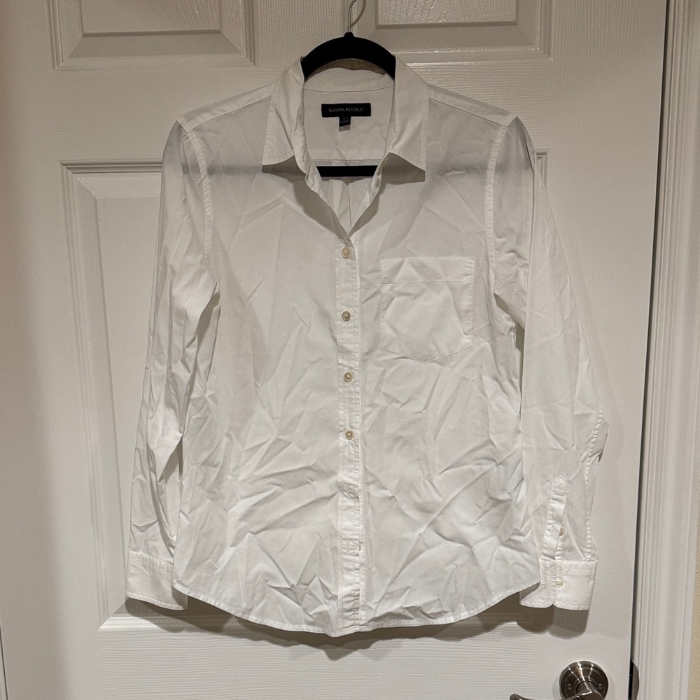 Banana Republic button down blouse